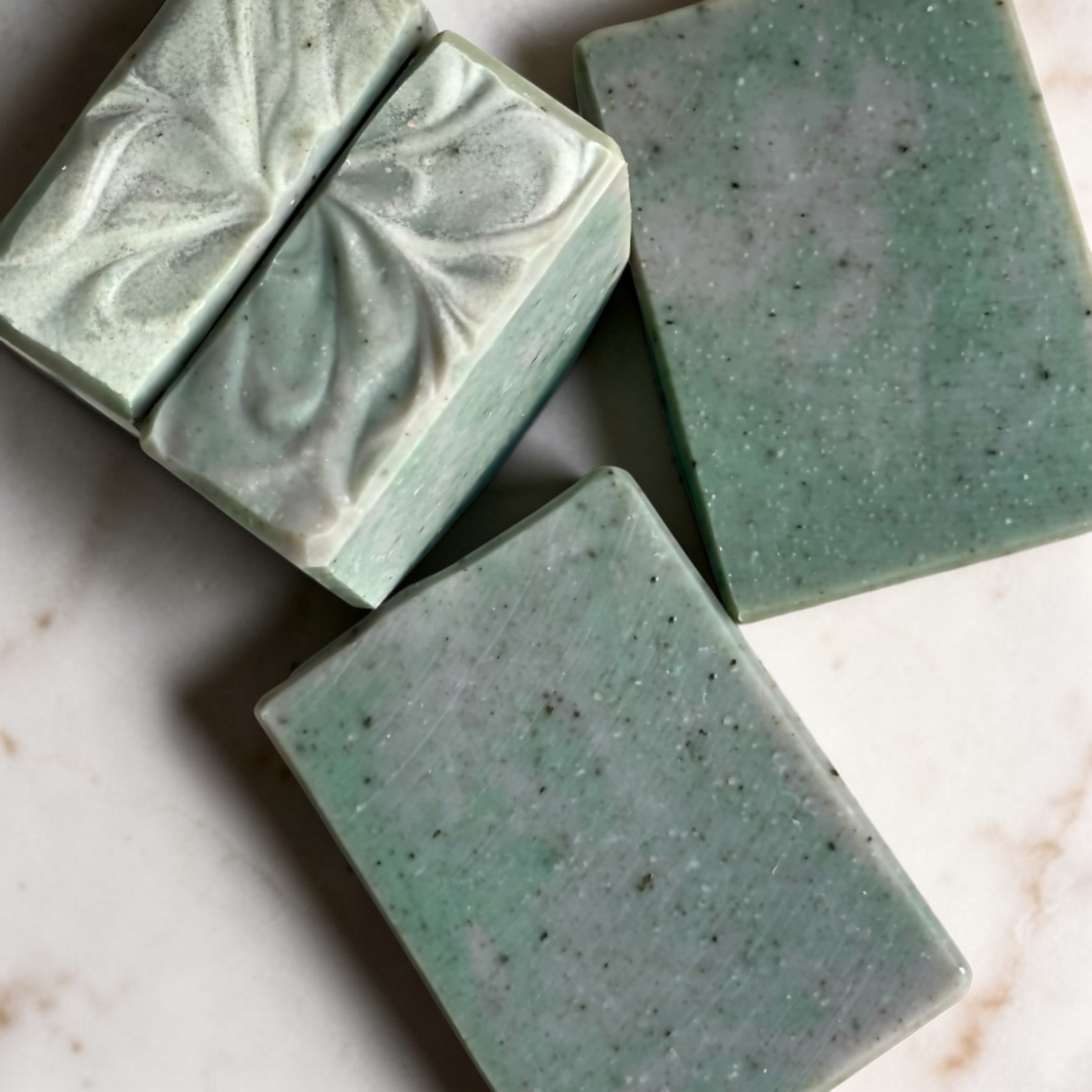 The Woodsman (Bay Leaf, Tobacco, Cedar, Nettle & Oatmeal) - Mountain Goat Soap Co.