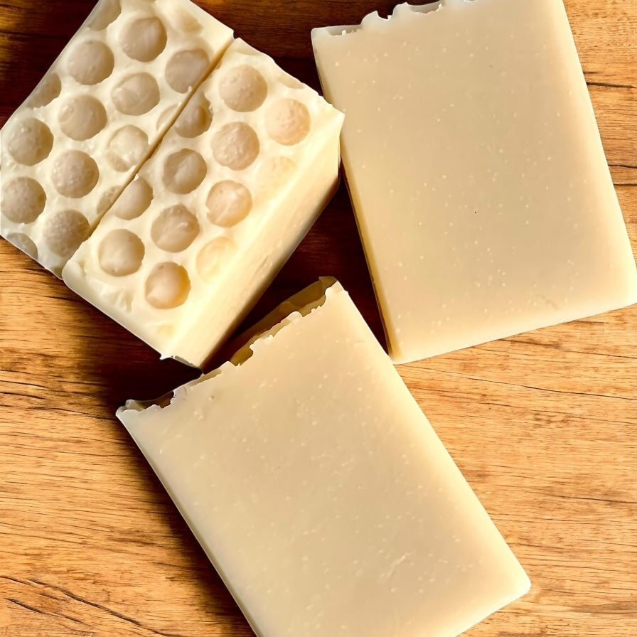 Busy Bee Honeycomb (Organic Honey & Lemon) - Mountain Goat Soap Co.