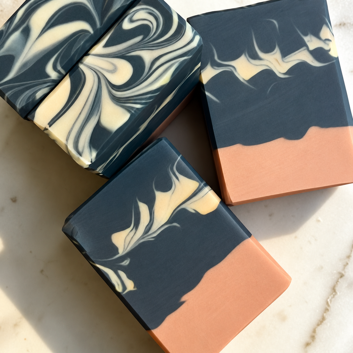 Pumpkin Noir (Pumpkin, Oud Wood, Spice)