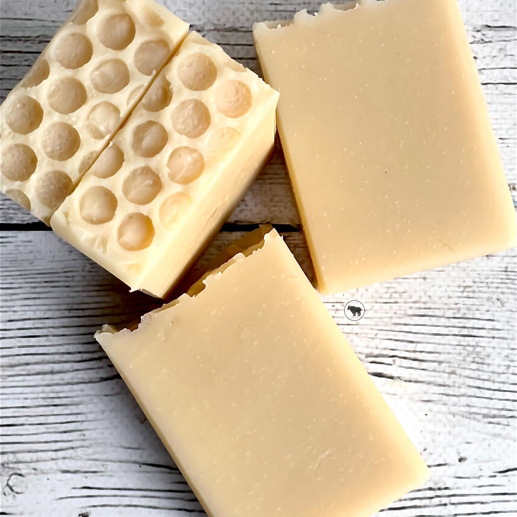Busy Bee Honeycomb (Almond, Vanilla & Honey) - Mountain Goat Soap Co.